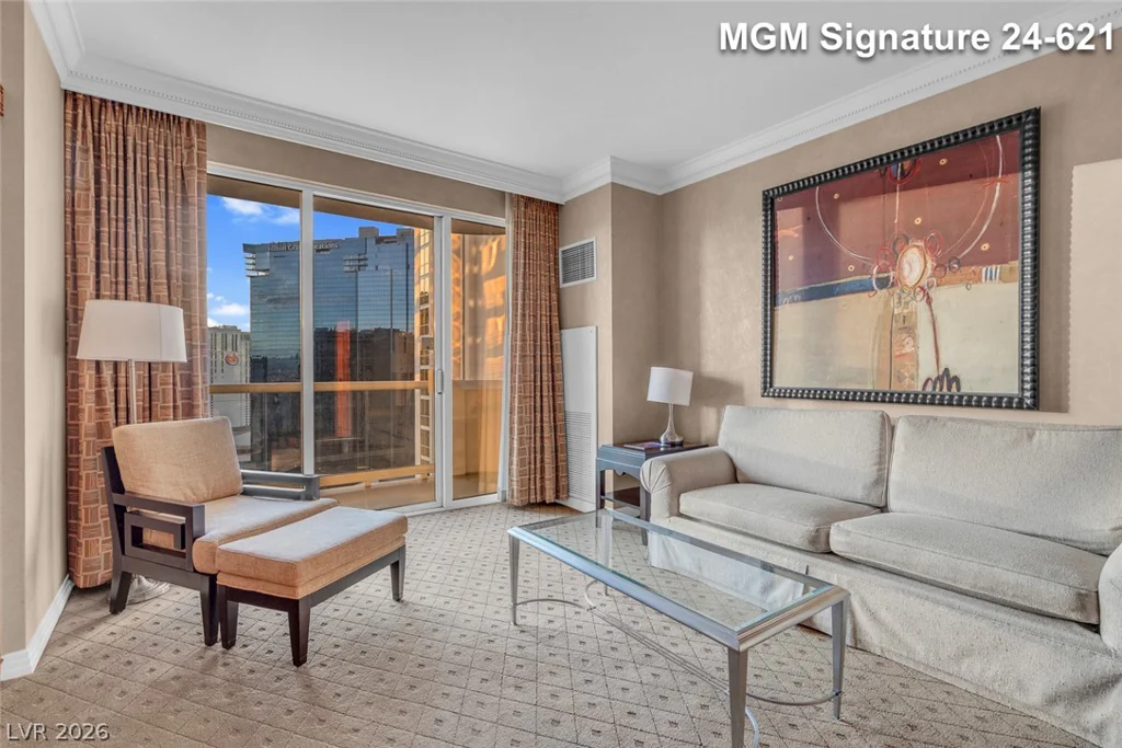 145 Harmon, Las Vegas, NV 89109