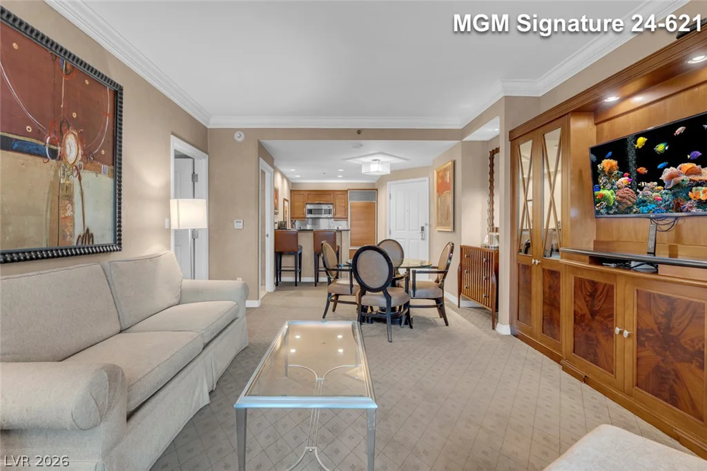 145 Harmon, Las Vegas, NV 89109