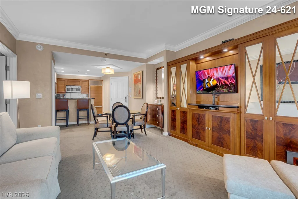 145 Harmon, Las Vegas, NV 89109