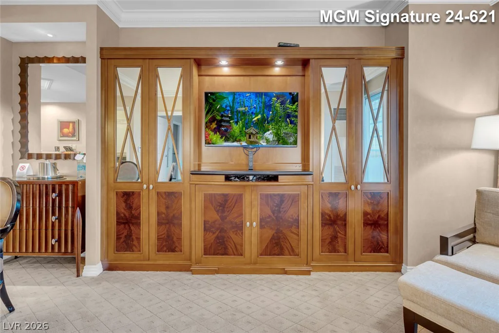 145 Harmon, Las Vegas, NV 89109