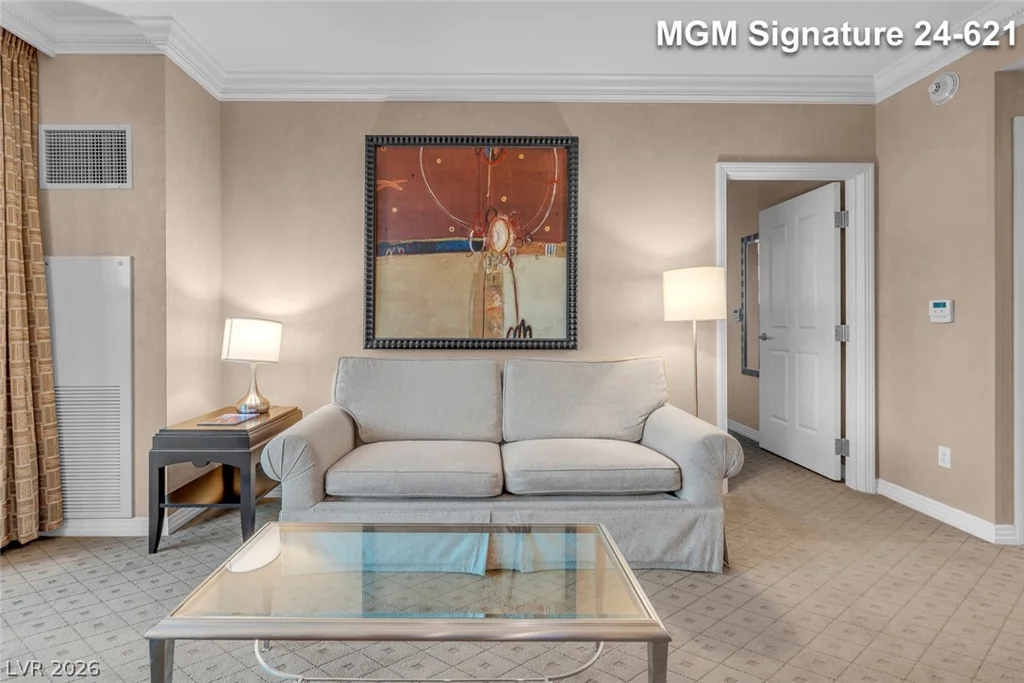 145 Harmon, Las Vegas, NV 89109