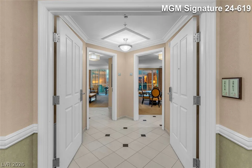 145 Harmon, Las Vegas, NV 89109