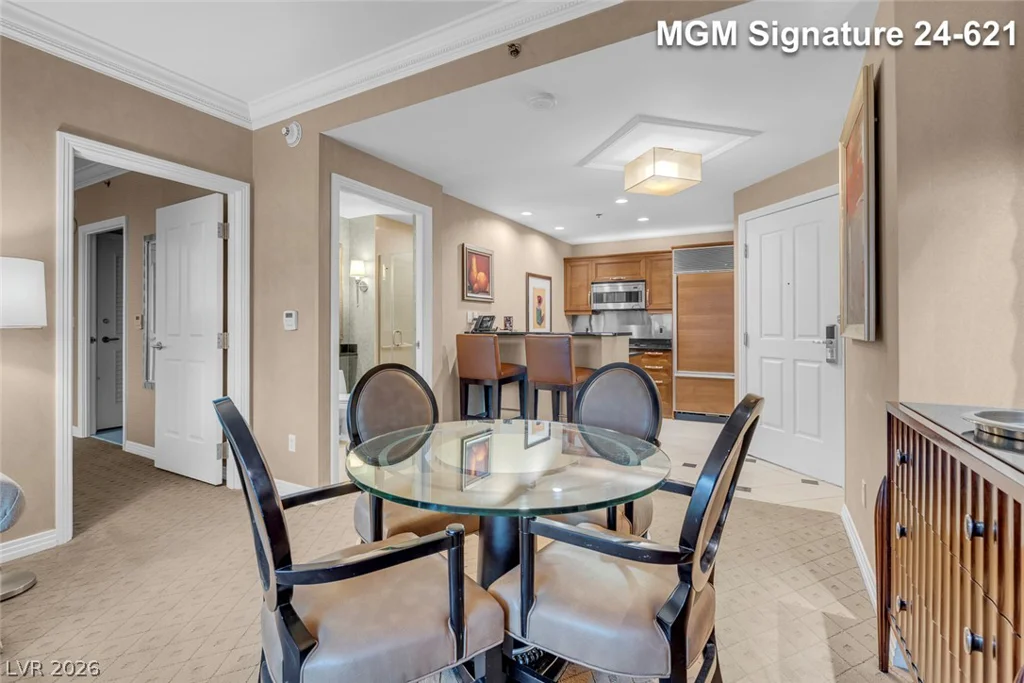 145 Harmon, Las Vegas, NV 89109