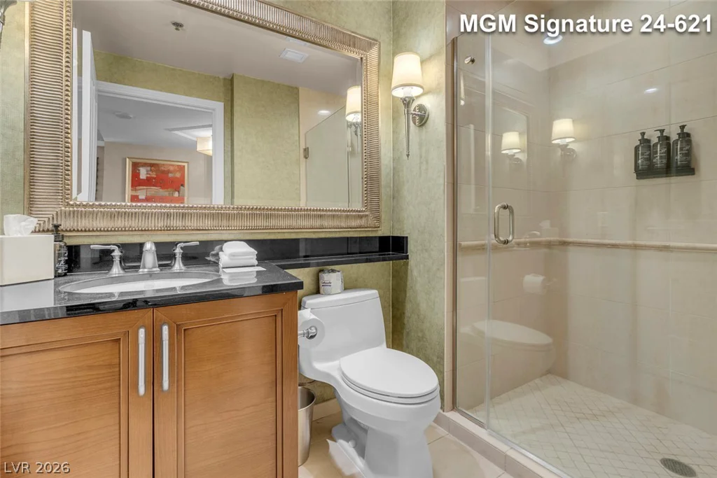 145 Harmon, Las Vegas, NV 89109