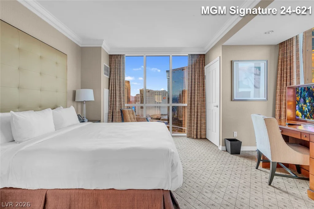 145 Harmon, Las Vegas, NV 89109