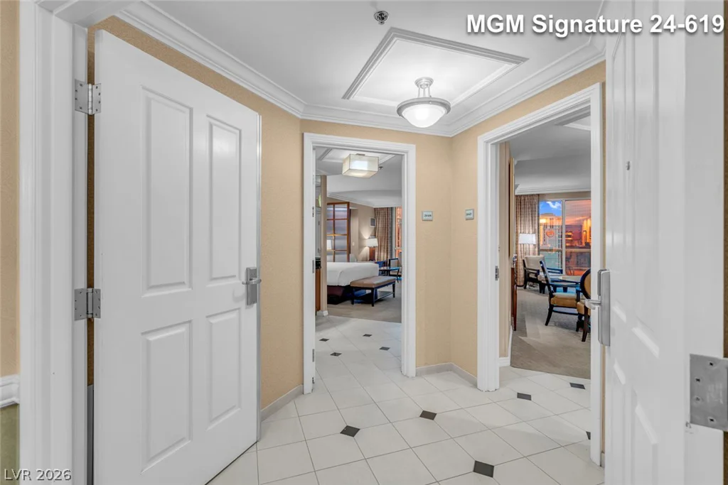 145 Harmon, Las Vegas, NV 89109