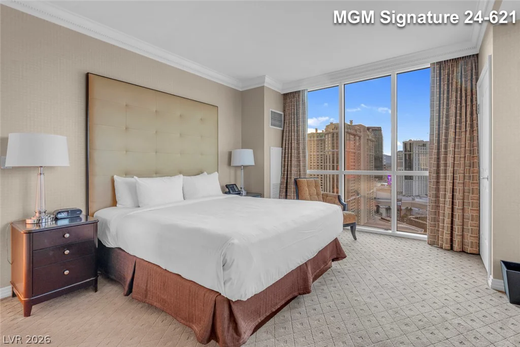 145 Harmon, Las Vegas, NV 89109