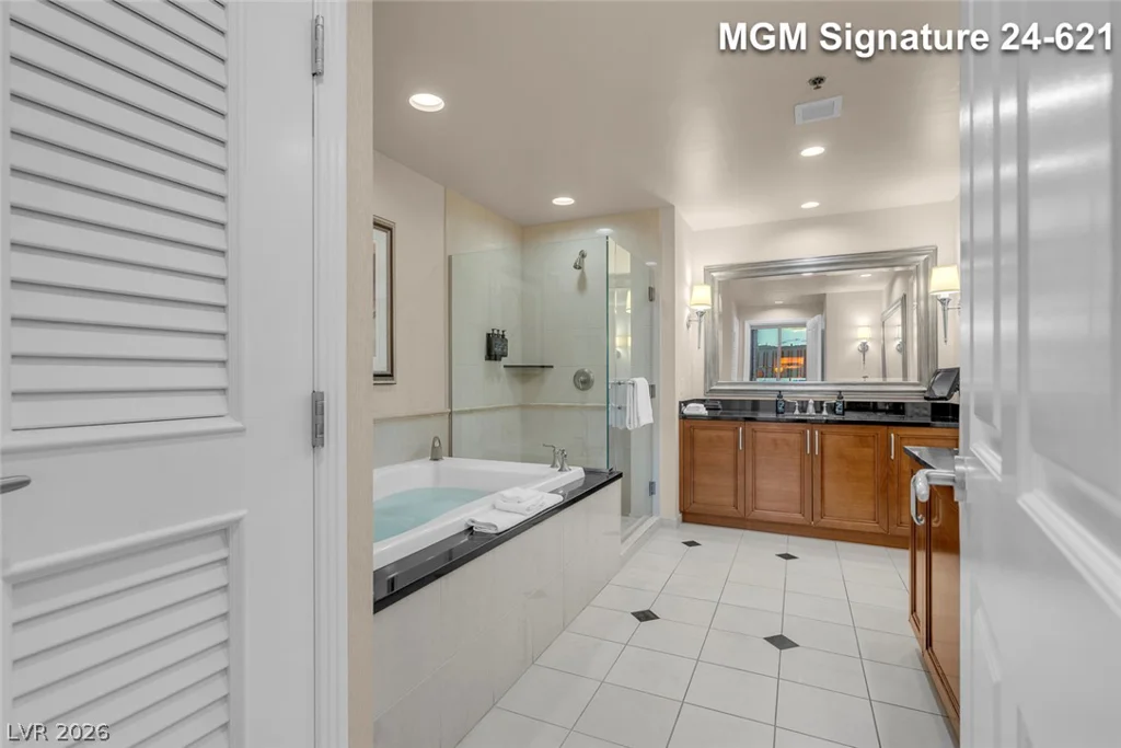 145 Harmon, Las Vegas, NV 89109
