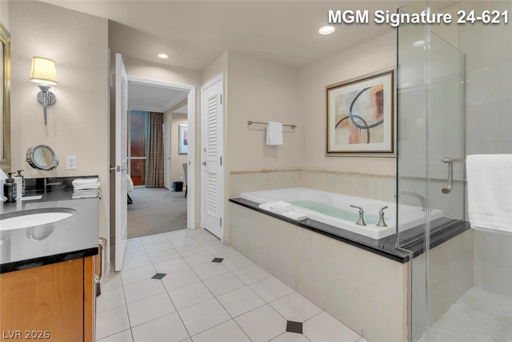 145 Harmon, Las Vegas, NV 89109