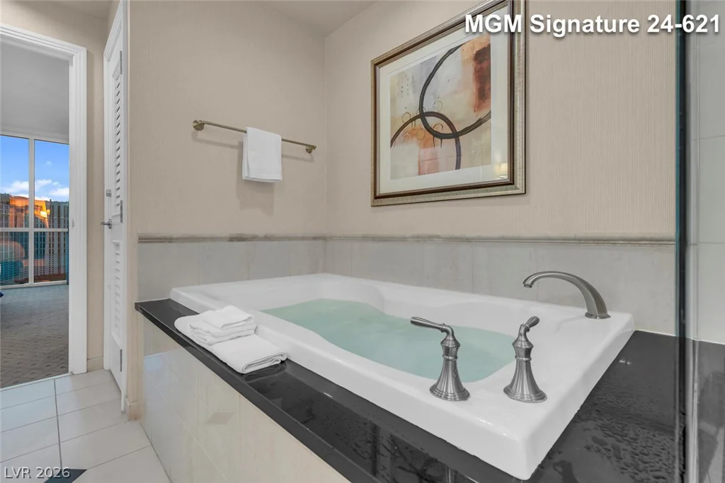 145 Harmon, Las Vegas, NV 89109