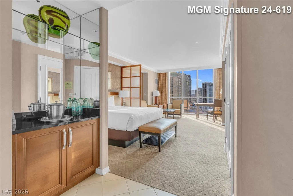 145 Harmon, Las Vegas, NV 89109
