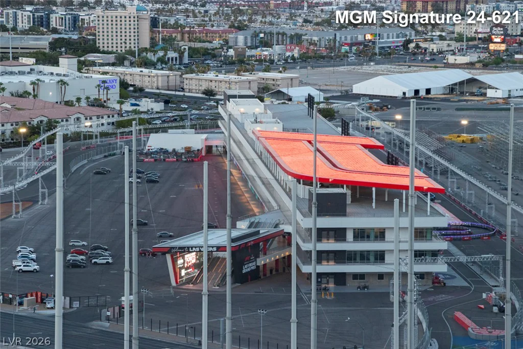 145 Harmon, Las Vegas, NV 89109