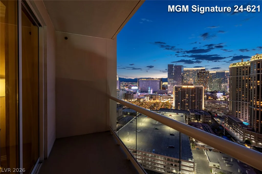 145 Harmon, Las Vegas, NV 89109