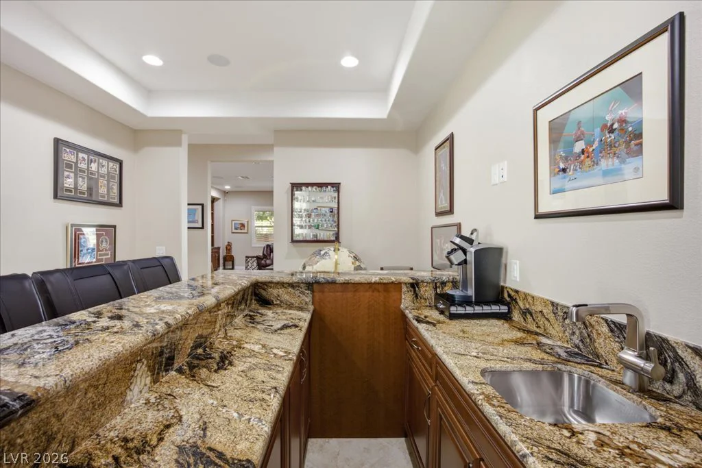 9727 Shimmering Falls, Las Vegas, NV 89149