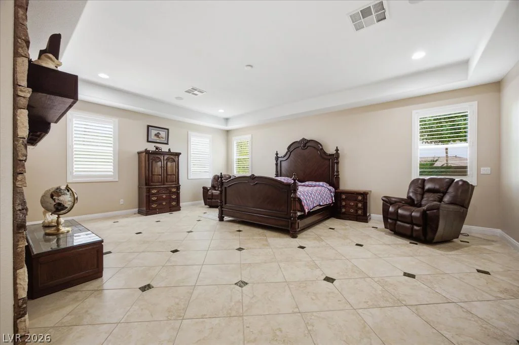 9727 Shimmering Falls, Las Vegas, NV 89149