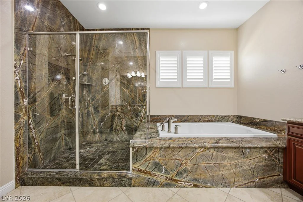 9727 Shimmering Falls, Las Vegas, NV 89149