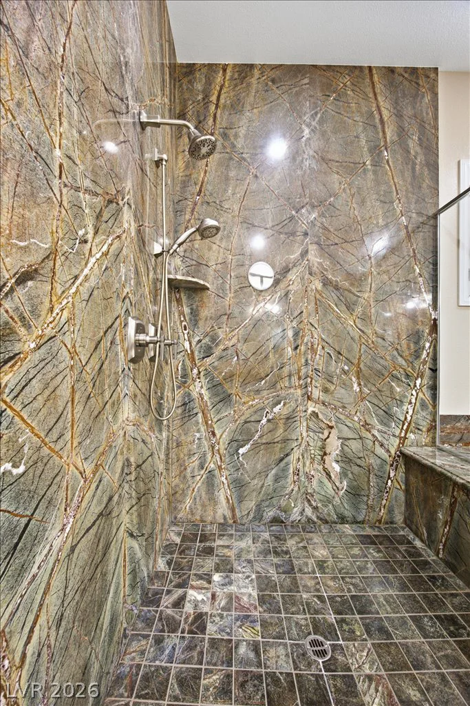 9727 Shimmering Falls, Las Vegas, NV 89149