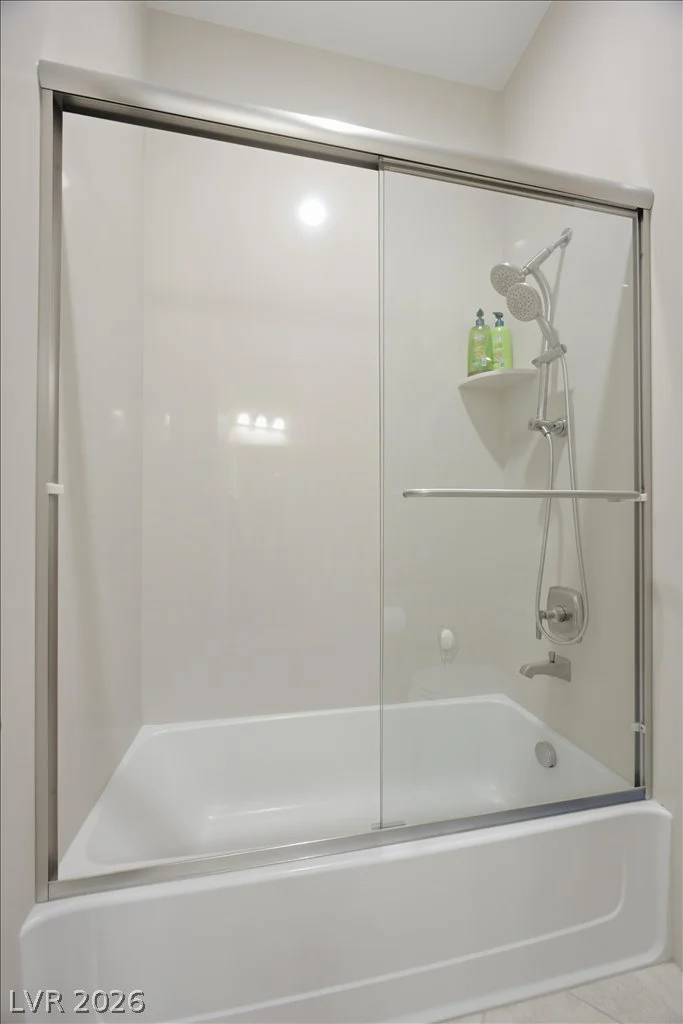 9727 Shimmering Falls, Las Vegas, NV 89149