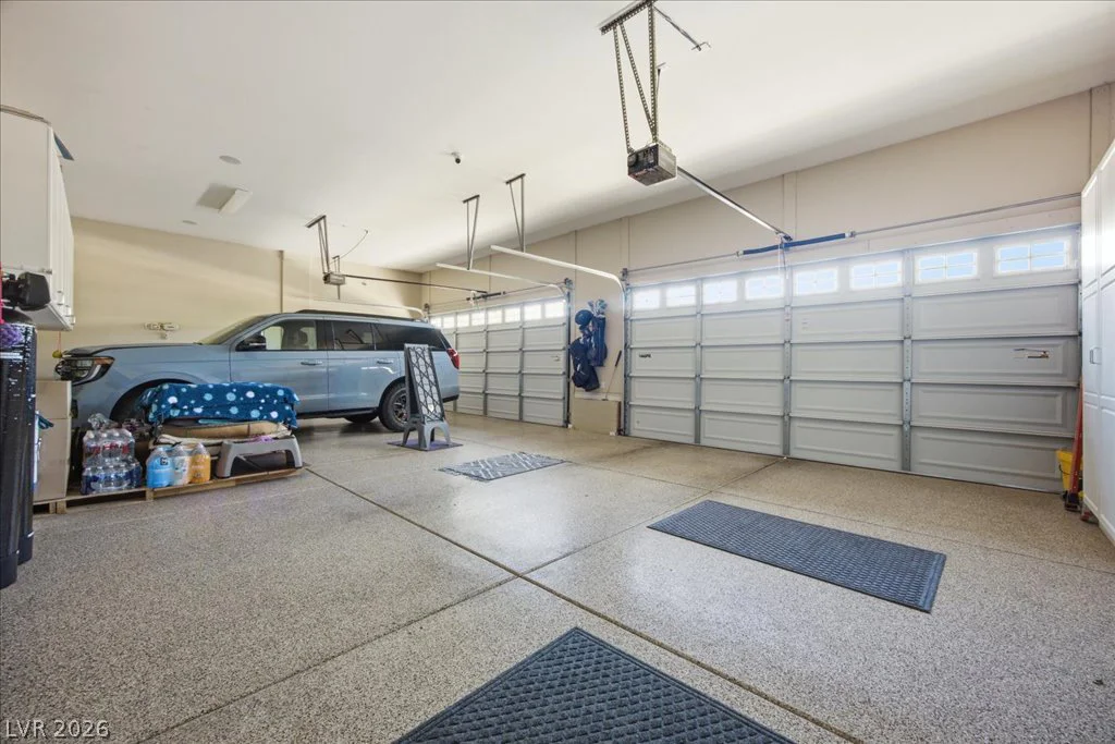 9727 Shimmering Falls, Las Vegas, NV 89149