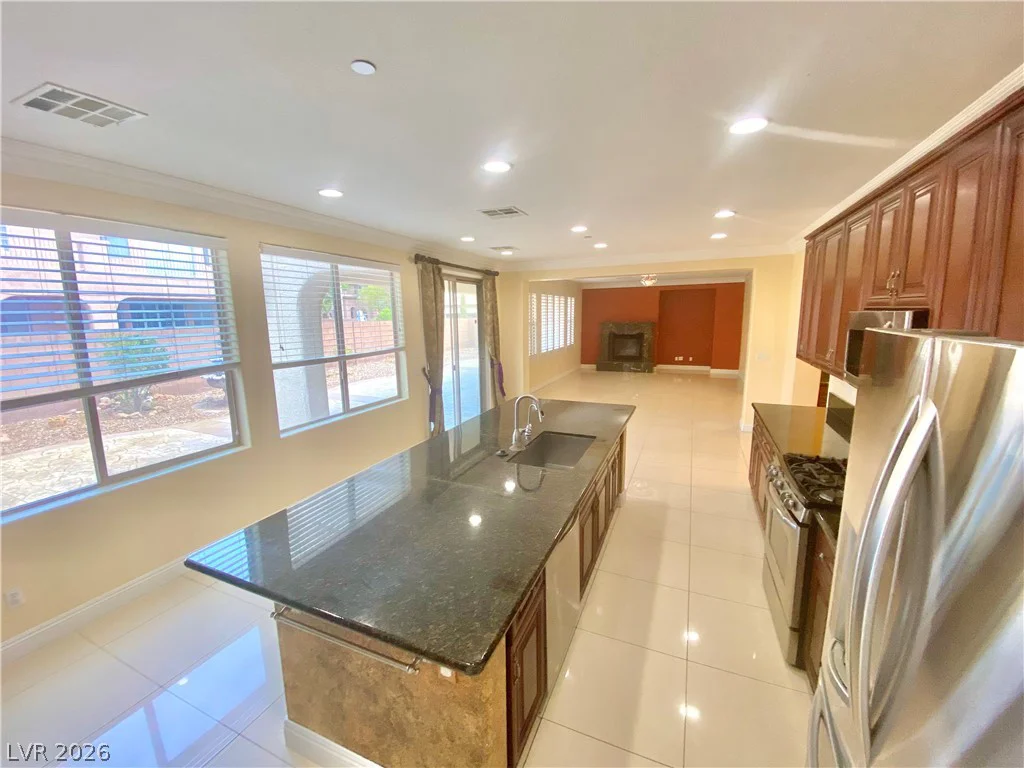 7820 Marker Head, Las Vegas, NV 89178