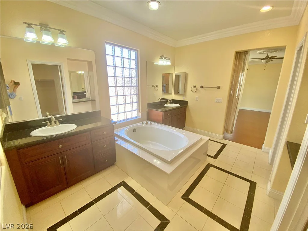 7820 Marker Head, Las Vegas, NV 89178