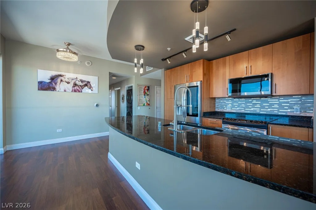 200 Sahara, Las Vegas, NV 89102