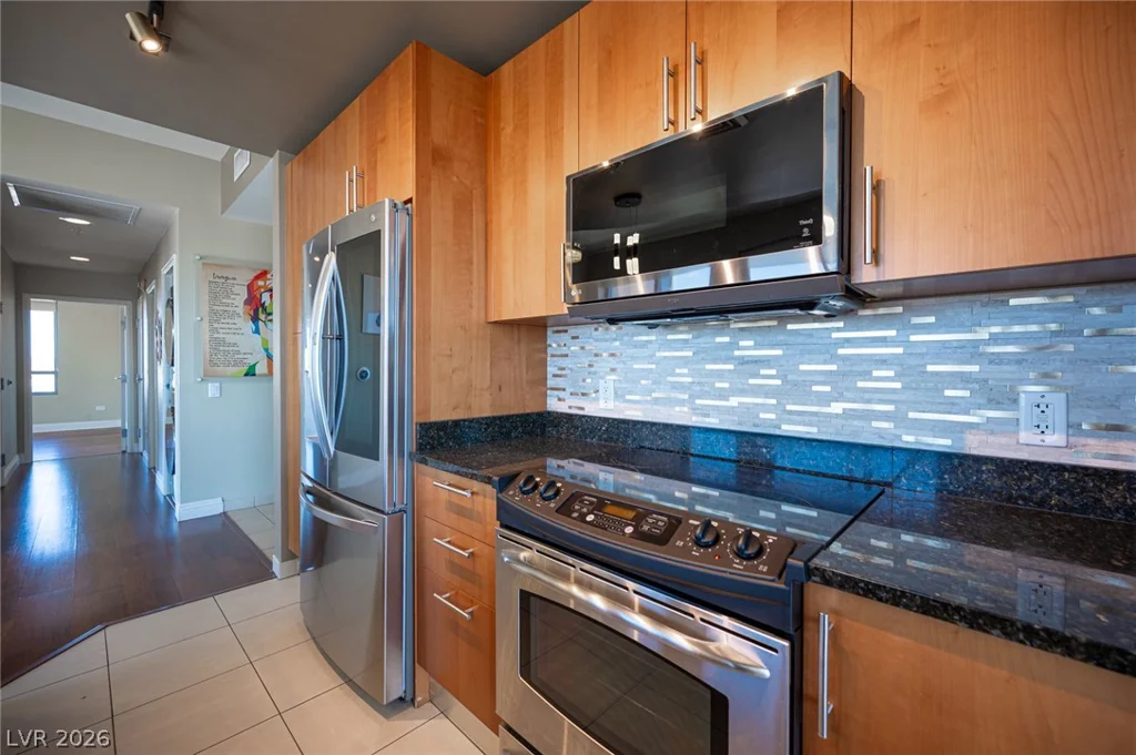 200 Sahara, Las Vegas, NV 89102