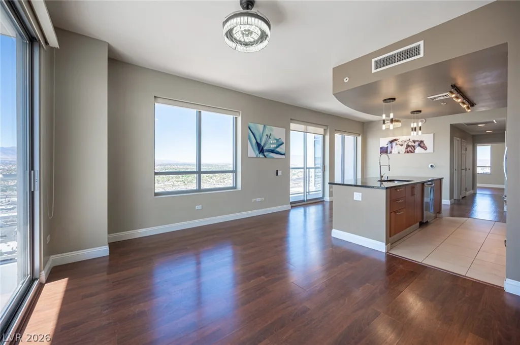 200 Sahara, Las Vegas, NV 89102