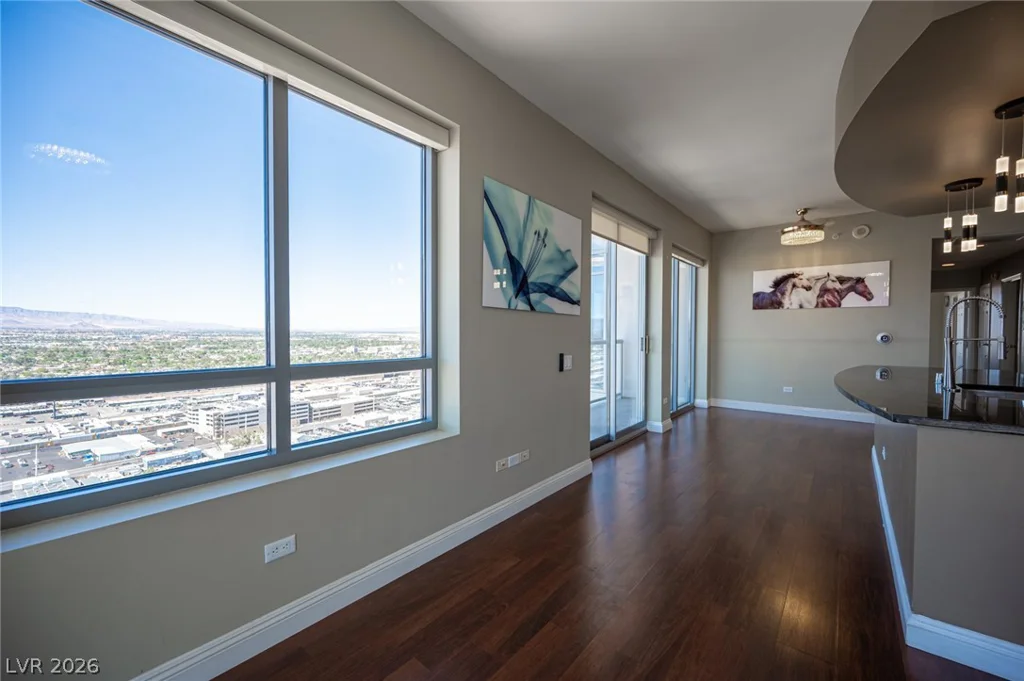 200 Sahara, Las Vegas, NV 89102