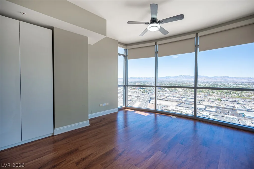 200 Sahara, Las Vegas, NV 89102
