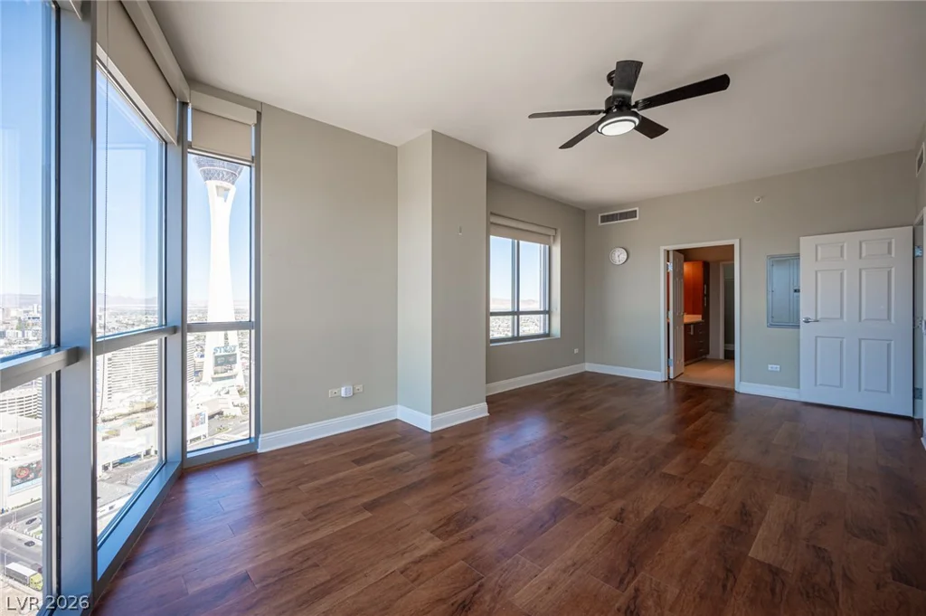 200 Sahara, Las Vegas, NV 89102