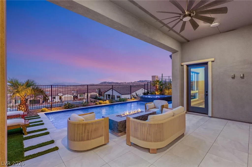 36 Thorn Creek, Henderson, NV 89011
