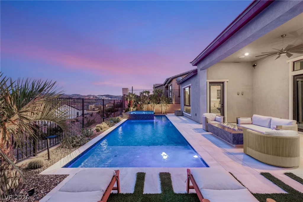 36 Thorn Creek, Henderson, NV 89011