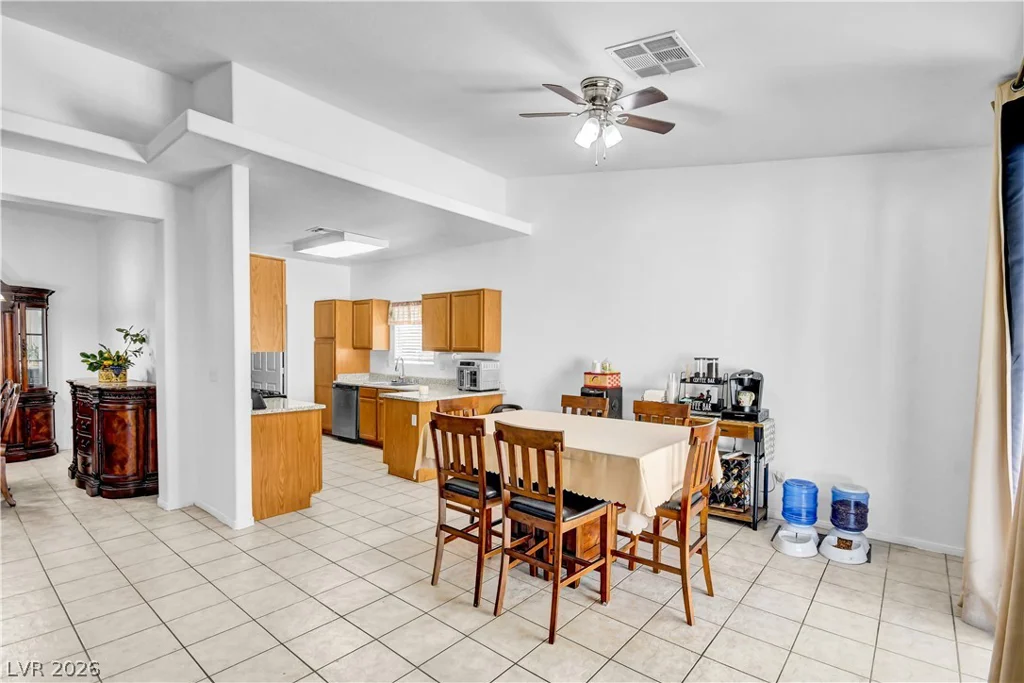 5129 Coral Beach, North Las Vegas, NV 89031
