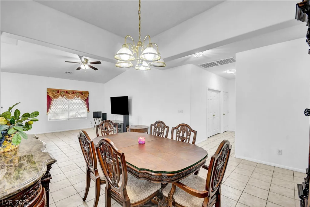 5129 Coral Beach, North Las Vegas, NV 89031