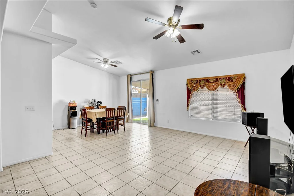 5129 Coral Beach, North Las Vegas, NV 89031