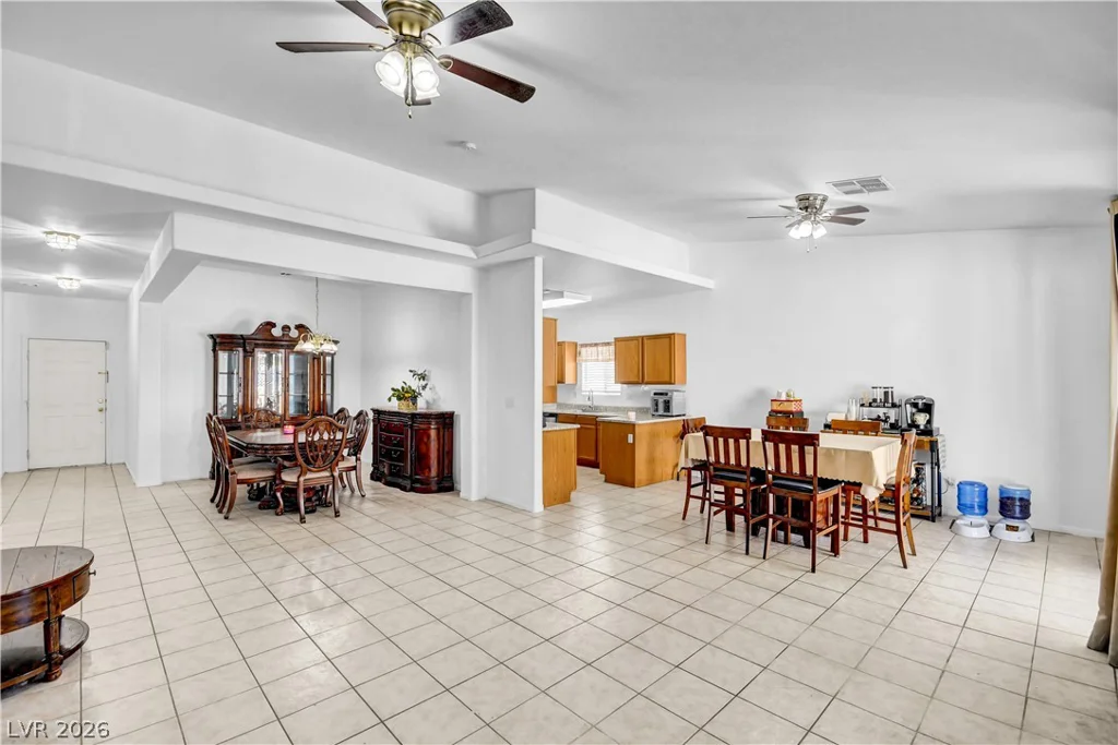 5129 Coral Beach, North Las Vegas, NV 89031