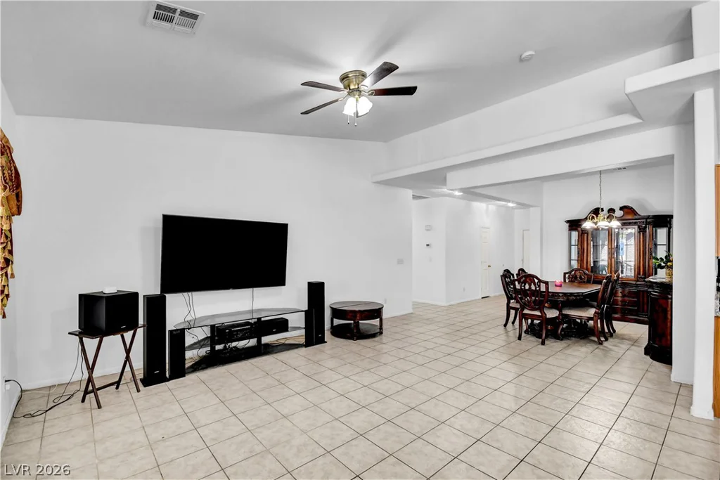 5129 Coral Beach, North Las Vegas, NV 89031
