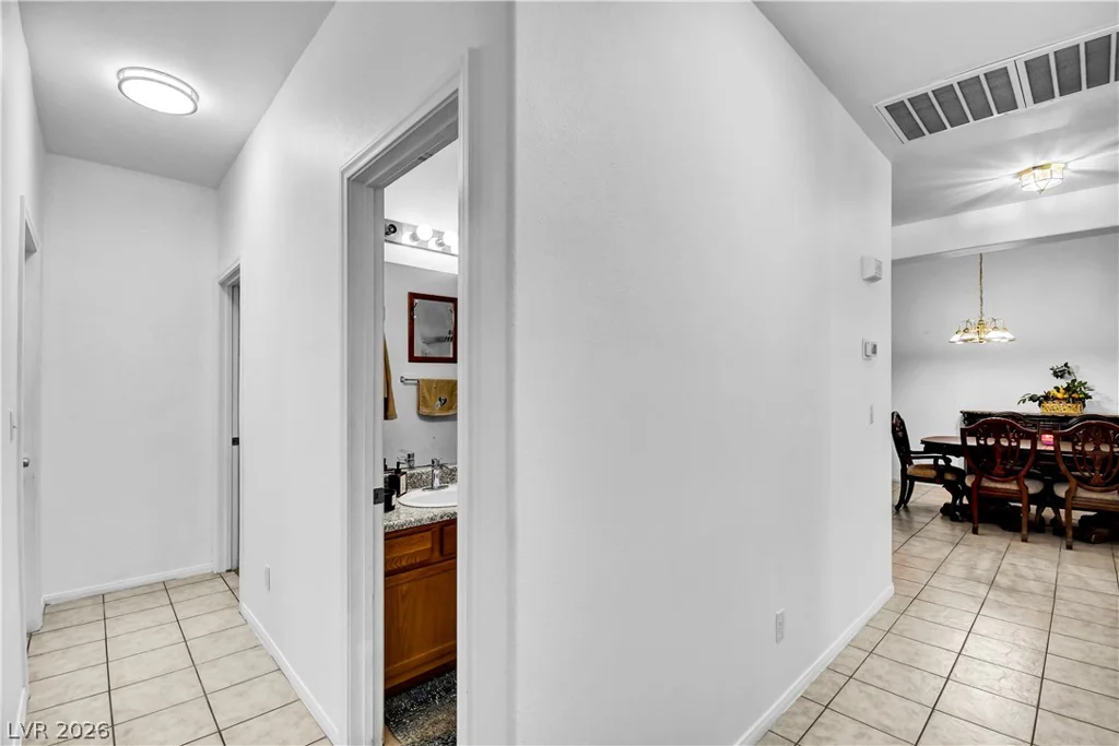 5129 Coral Beach, North Las Vegas, NV 89031