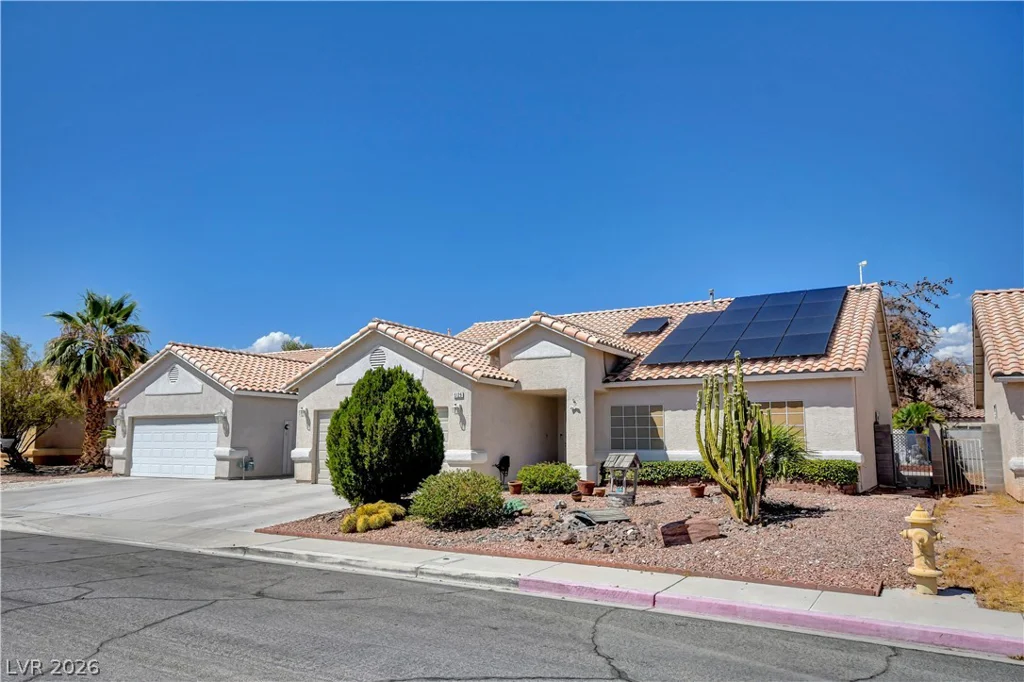 5129 Coral Beach, North Las Vegas, NV 89031