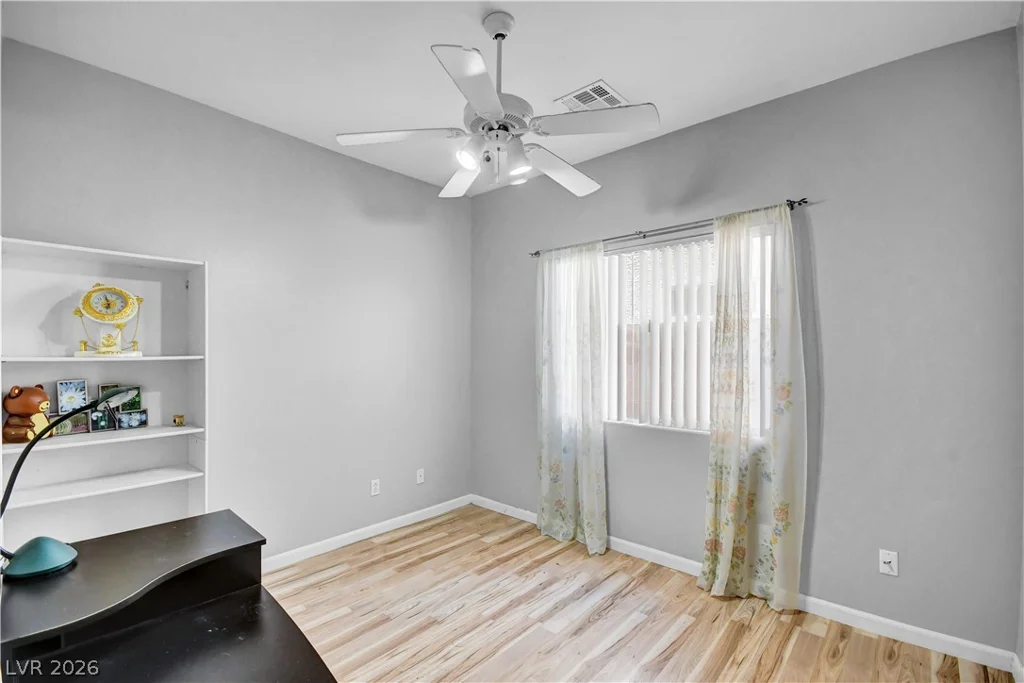5129 Coral Beach, North Las Vegas, NV 89031