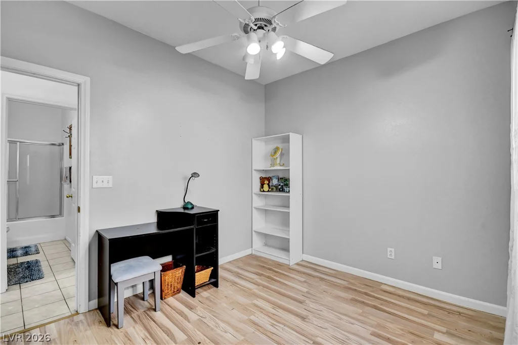 5129 Coral Beach, North Las Vegas, NV 89031