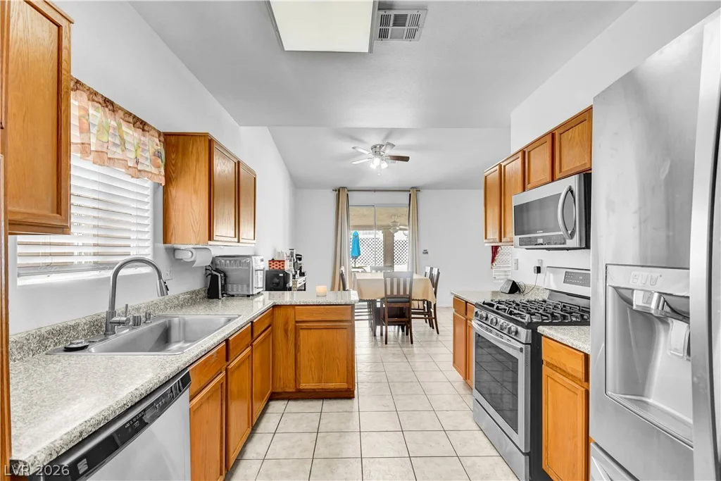 5129 Coral Beach, North Las Vegas, NV 89031