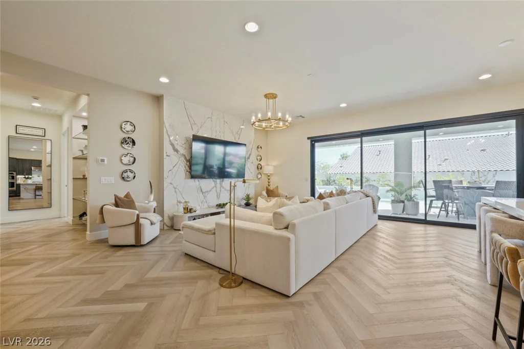 9306 Sierra De Luna, Las Vegas, NV 89139