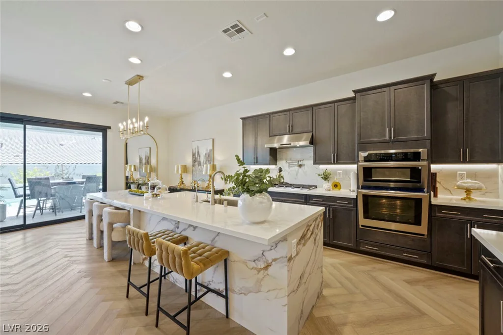 9306 Sierra De Luna, Las Vegas, NV 89139