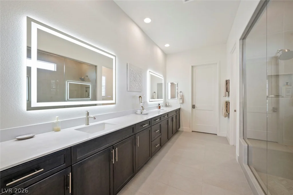 9306 Sierra De Luna, Las Vegas, NV 89139