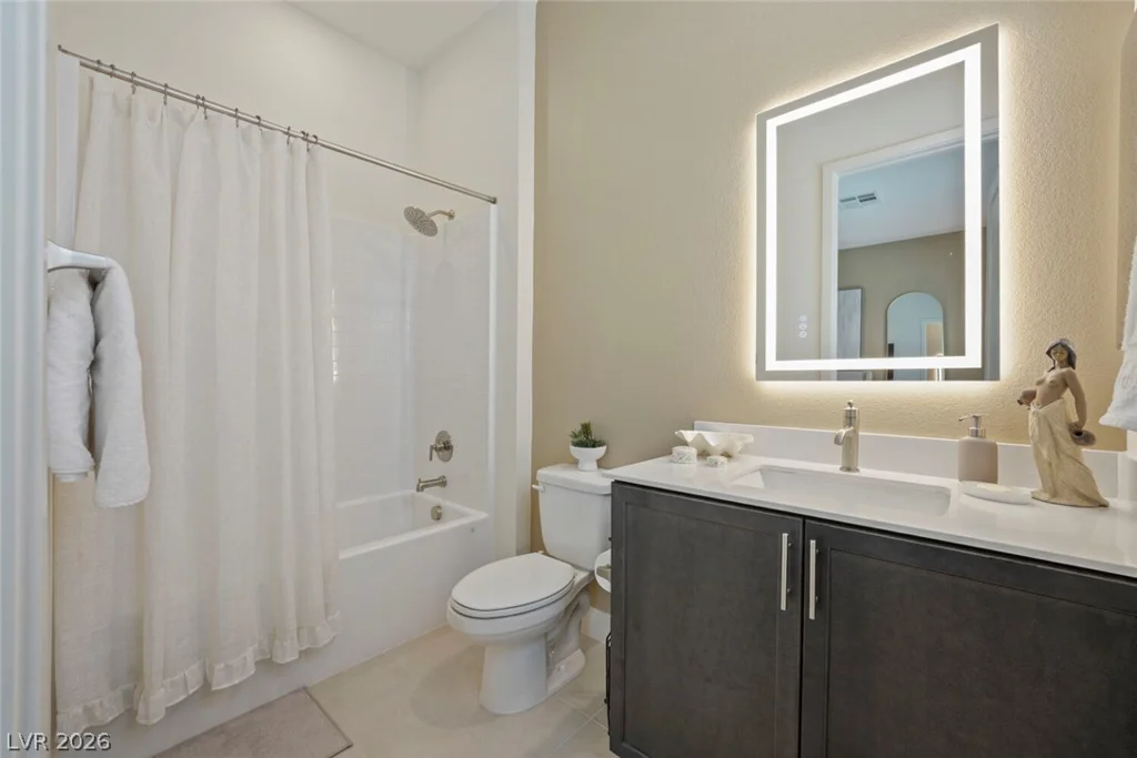 9306 Sierra De Luna, Las Vegas, NV 89139