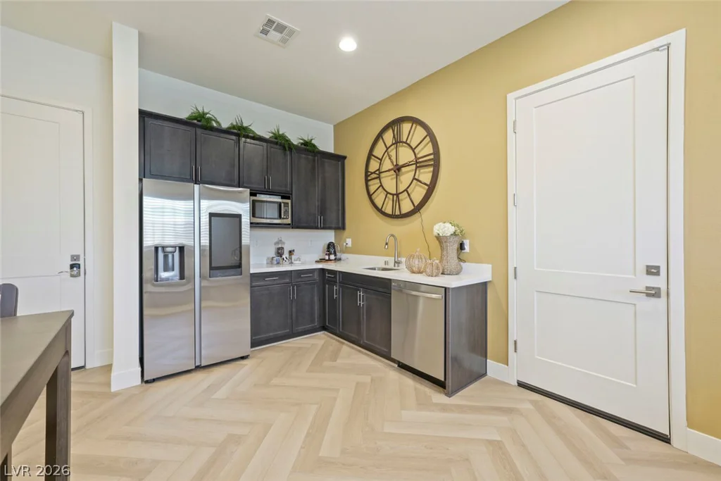9306 Sierra De Luna, Las Vegas, NV 89139