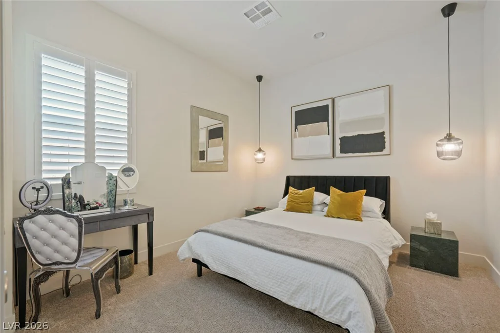9306 Sierra De Luna, Las Vegas, NV 89139