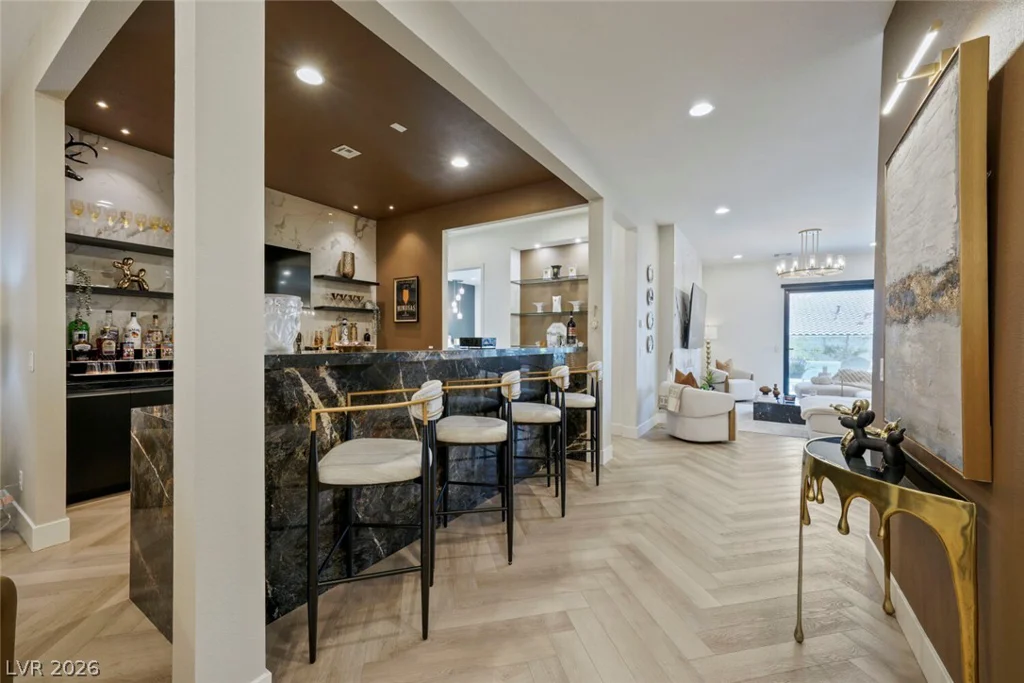 9306 Sierra De Luna, Las Vegas, NV 89139